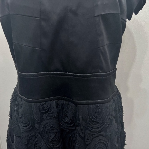 TORRID Satin Rosette Rhinestone Dress Black Retro Bombshell Fit & Flare Size 20 - Picture 7 of 10